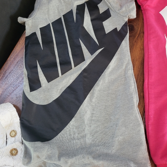 Baby girl 3m 9m - Picture 3 of 11